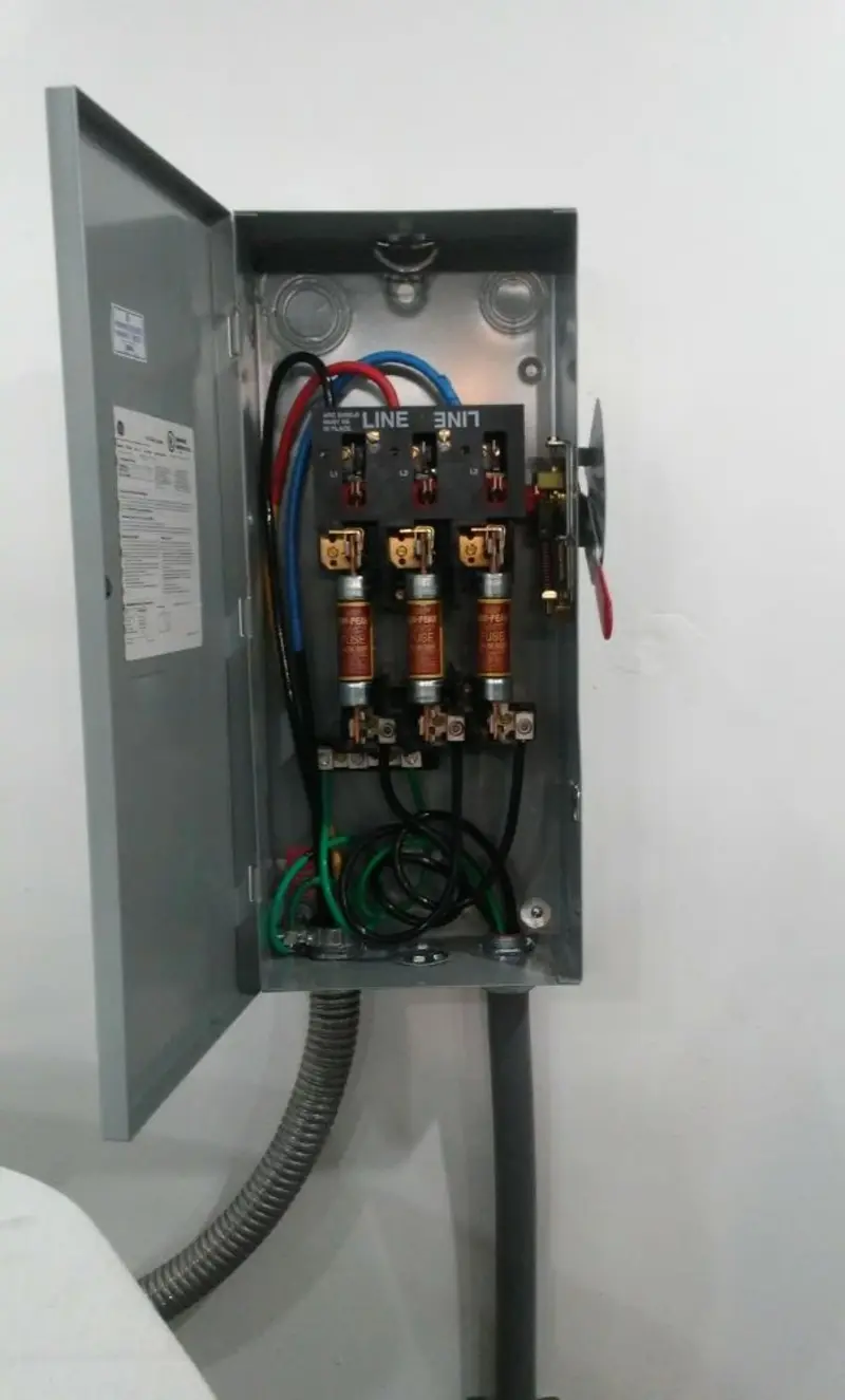 Three-phase disconnect switch installed for Electrical Wiring & Rewiring in Boulevard Park